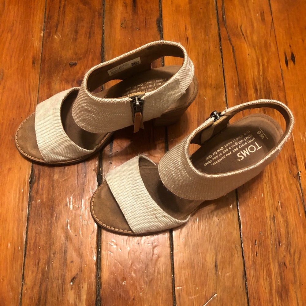 Natural Yarn Dye Women's Majorca Cutout Sandals